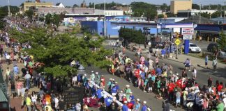 Ice Cream Sundae: Michigan breaks Guinness world record Ice Cream Sundae: Michigan breaks Guinness world record