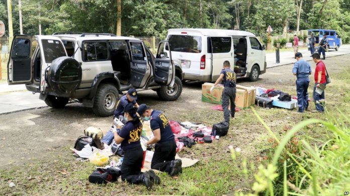 Samsudin Dimaukom: Philippine mayor killed in police shootout