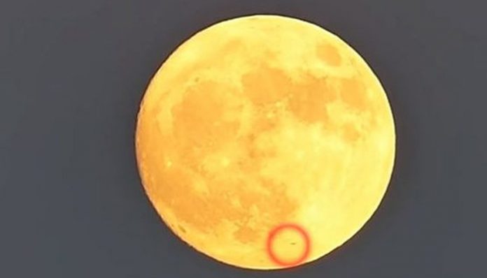 Alien Attack: Supermoon UFO video emerges on the web