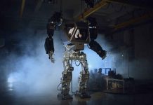 13ft tall manned robot learns to walk and move hands (Watch) 13ft tall manned robot learns to walk and move hands (Watch)