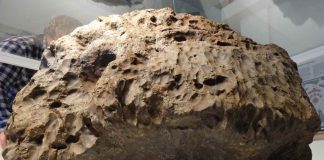 Researchers discover new material in Russian meteorite Researchers discover new material in Russian meteorite