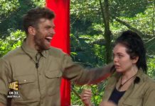 Scarlett Moffatt exposed! I’m A Celebrity viewers accuse Vicky Pattison of abruptly ‘plonking’ crown on new queen Scarlett Moffatt exposed! I’m A Celebrity viewers accuse Vicky Pattison of abruptly ‘plonking’ crown on new queen