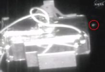 Aliens exist? NASA live feed cuts as “six large UFOs” come into view Aliens exist? NASA live feed cuts as 'six large UFOs' come into view