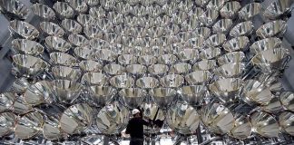 German Researchers switch on ‘Synlight’ – the world’s largest artificial sun German Researchers switch on 'Synlight' - the world's largest artificial sun