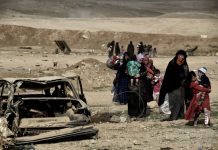 Mosul residents flee battle advances Mosul residents flee battle advances