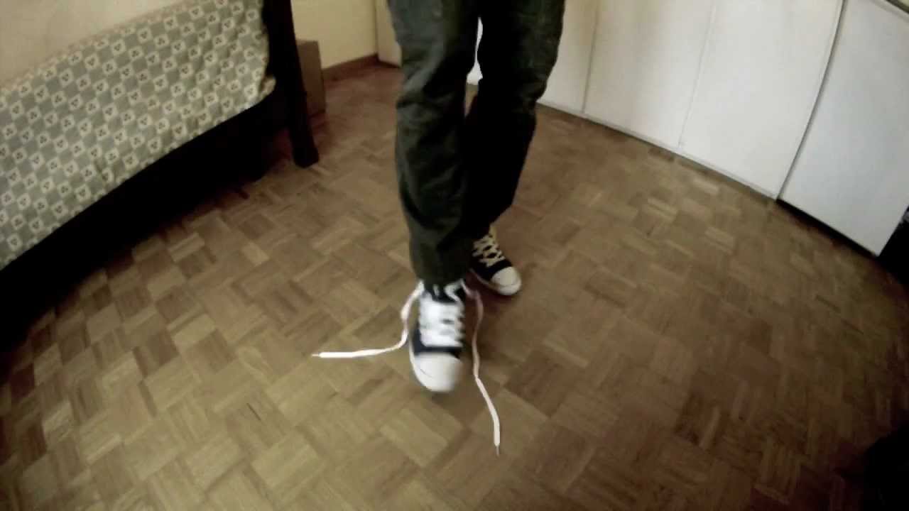 shoelace loose