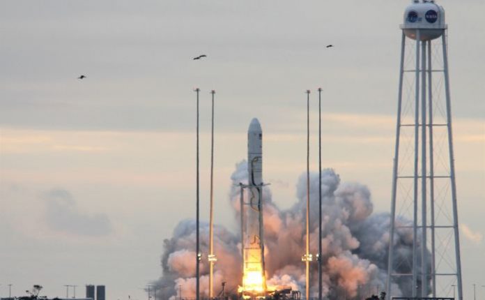 Antares launches Cygnus spacecraft to ISS
