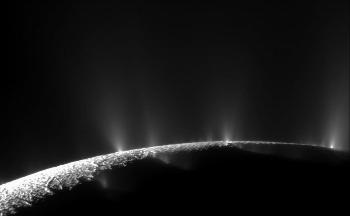 Heating ocean moon Enceladus for billions of years