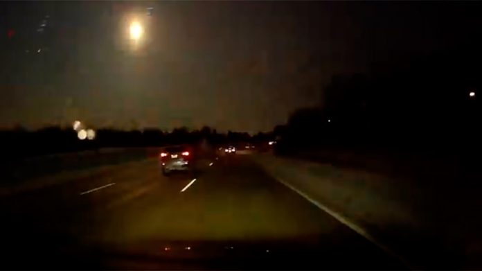 Meteor fireball lights up sky across Michigan (Video)