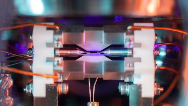 Physicist captures impossible photo of a single atom