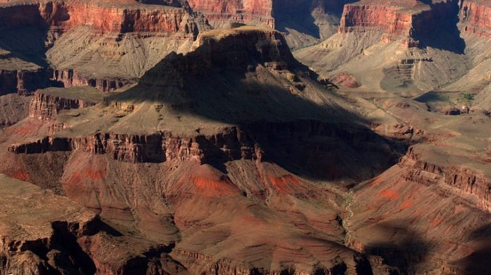 Researchers discover hidden grand canyons