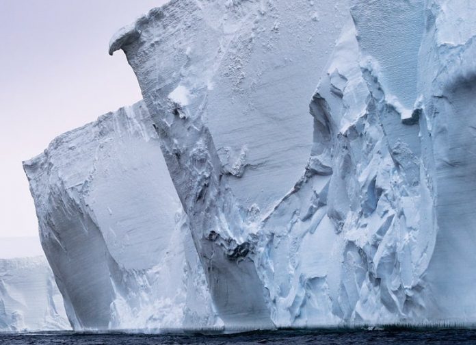 Antarctica lost three trillion tonnes of ice in blink of an eye