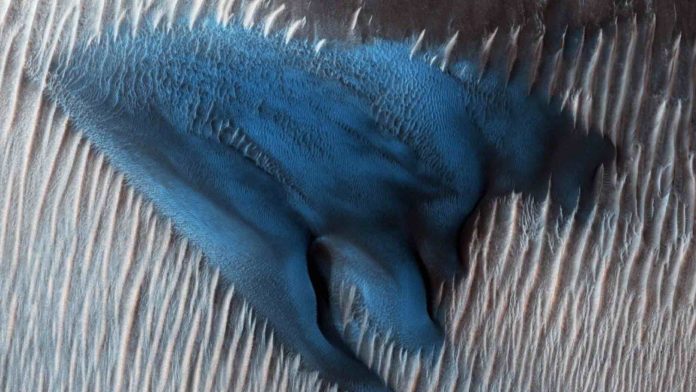 Picture: NASA image shows a blue dune on Mars