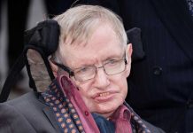 Stephen Hawking’s words reach out to black hole Stephen Hawking's words reach out to black hole