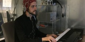 Study: Skilled improvisers detect easy-to-substitute chords faster than non-improvisers, says study — (Details)