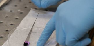 Tech: Carbon nanotubes used to develop clothing that can double as batteries — (Report)