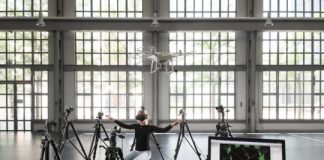 Research: Forget joysticks, use your torso to pilot drones —