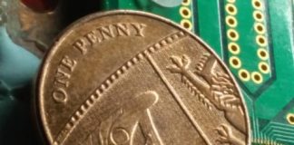 Tech: Millimeter-scale chip uses less power to create quantum random numbers at high speeds — (Report)