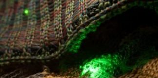 Research: Researchers incorporate optoelectronic diodes into fibers and weave them into washable fabrics —