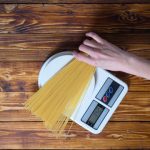 Study: Moderate carbohydrate intake may be best for health, study suggests — (Details)