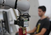 Research: Robot can pick up any object after inspecting it —