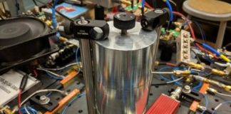 Tech: New electro-optic laser pulses 100 times faster than usual ultrafast light — (Report)