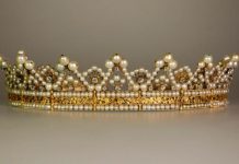 Chelsea high school scraps homecoming queen title for excellence Chelsea high school scraps homecoming queen title for excellence