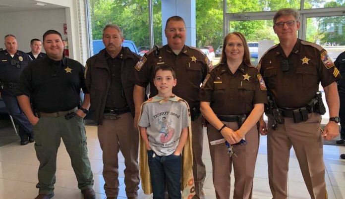 'Donut Boy' Tyler Carach has delivered doughnuts to thank police officers