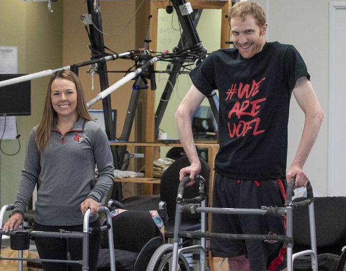 Paralyzed people walking: Patients walk again with help from pain stimulator