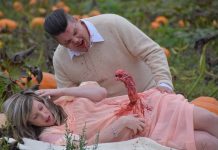 Alien maternity photos: Couple from Nanaimo recreate ‘Alien’ birth scene Alien maternity photos: Couple from Nanaimo recreate 'Alien' birth scene
