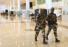 Indian airport police smiling: ‘stop being so smiley’ (Reports) Indian airport police smiling: ‘stop being so smiley’ (Reports)