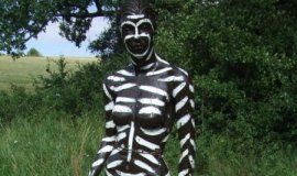 Study: Body-painting protects against bloodsucking insects — (Details)