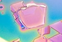 Tech: Breakthrough reported in fabricating nanochips — (Report)