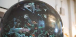 Study: Spherical display brings virtual collaboration closer to reality — (Details)