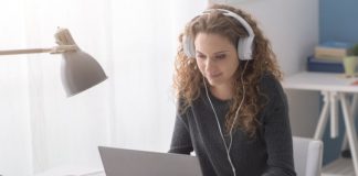 Study: How listening to music ‘significantly impairs’ creativity — (Details)