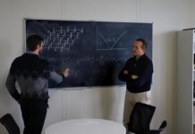 Research: In a new quantum simulator, light behaves like a magnet —