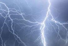 Research: New study reveals needle-like structures in positively charged lightning leaders —