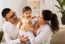 Offbeat: Study shows maternal ‘gatekeeping’ plays a role —