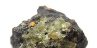 Research: Water formation on the Moon demonstrated —