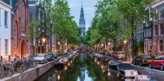 Offbeat: Fleet of ‘roboats’ could collect garbage or self-assemble into floating structures in Amsterdam’s many canals —