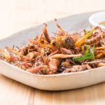 Study: Grasshoppers and silkworms have antioxidant capacity similar to fresh orange juice, says study — (Details)