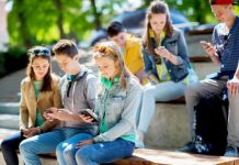 Research: Study of 400 teens finds little evidence linking excessive smartphone use and mental health outcomes —