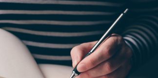 Study: Genetic regions associated with left-handedness identified and linked with brain architecture in language regions — (Details)