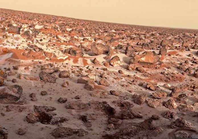 Former NASA researcher says they found life on Mars in the 1970s