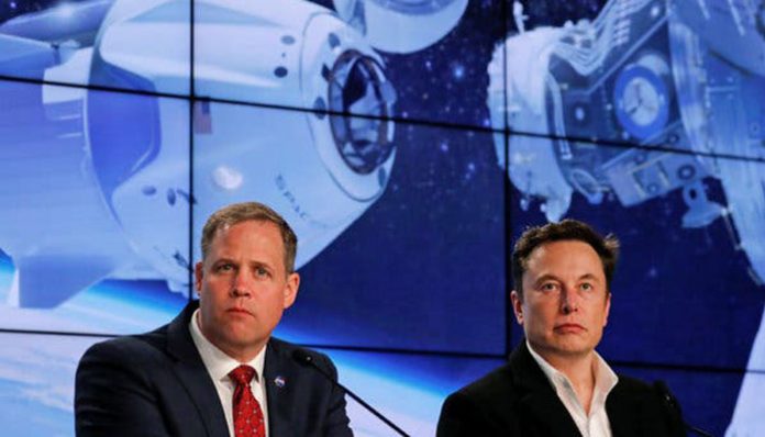 Report: NASA and SpaceX agree commercial crew development is the “highest priority”