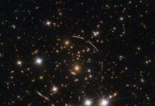 Research: Hubble captures a dozen sunburst arc doppelgangers —