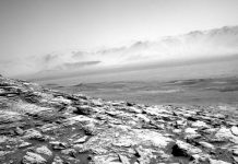 NASA’s Curiosity rover posts stunning black and white desolate image NASA’s Curiosity rover posts stunning black and white desolate image