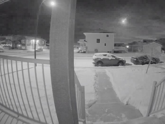 Video: Dramatic footage of meteor over Saskatoon