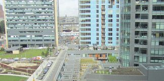 Green infrastructure provides benefits that residents are willing to work for Green infrastructure provides benefits that residents are willing to work for