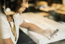 Instead of social distancing, practice “distant socializing” instead (Study) Instead of social distancing, practice “distant socializing” instead (Study)